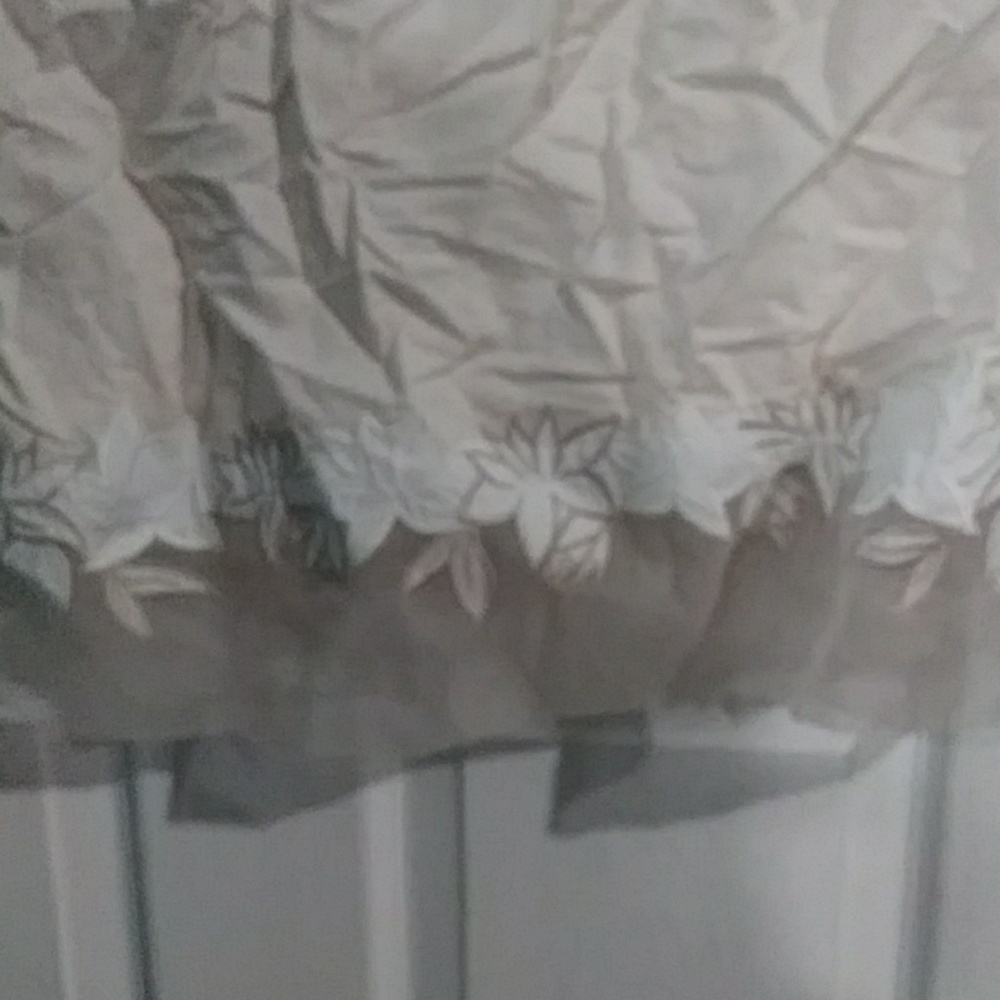 Dress - Picture 3 of 5